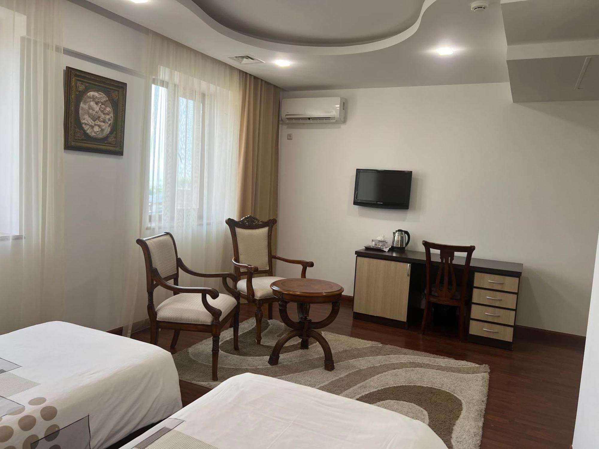 Vanatur Hotel Guiumri Exterior foto