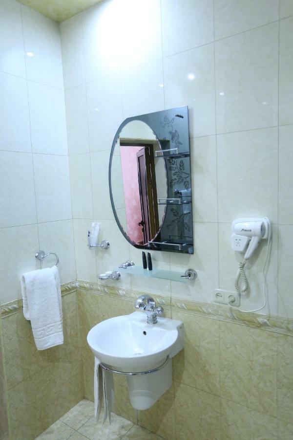 Vanatur Hotel Guiumri Exterior foto